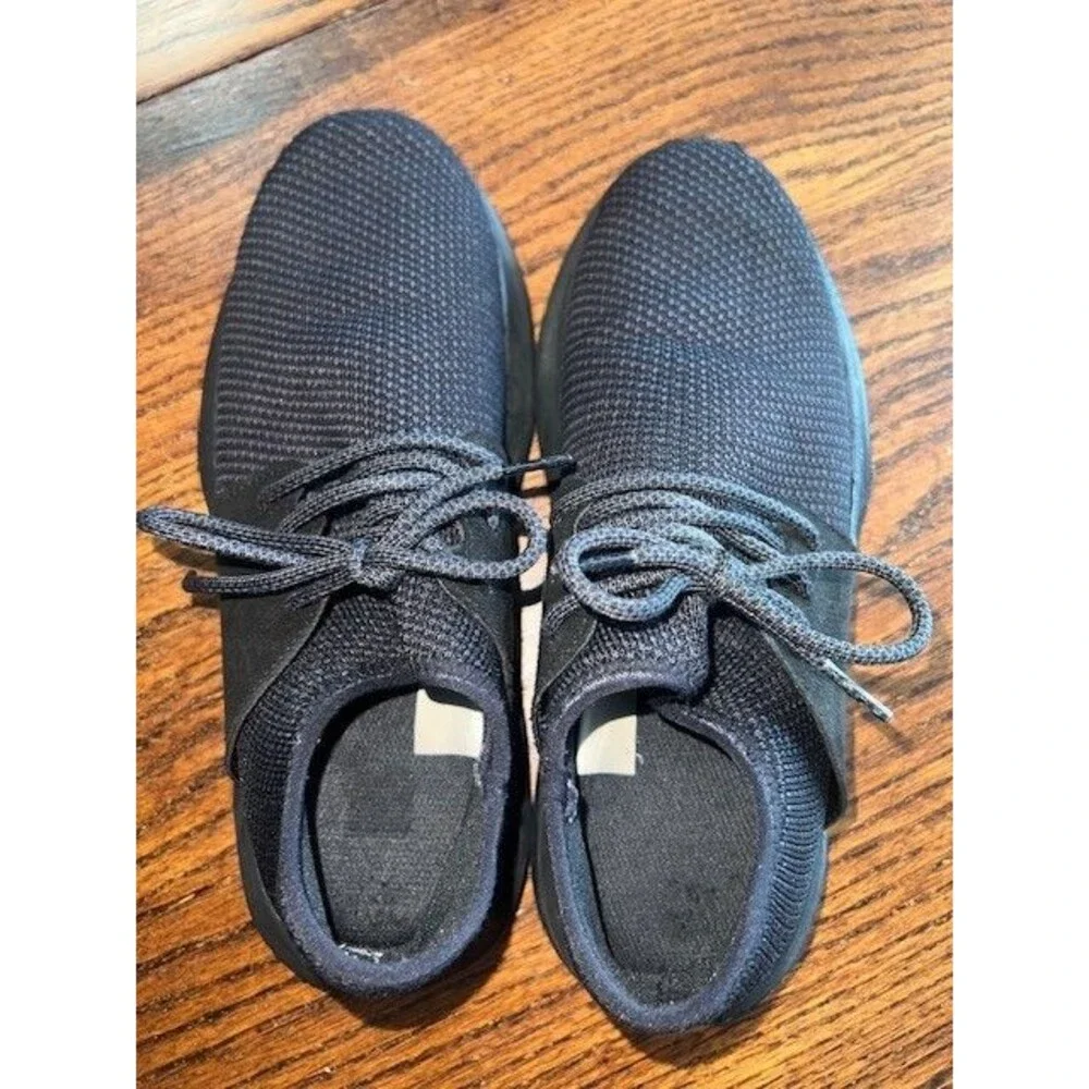 Vessi Everyday Classic Shoes Mens 8 Black Waterproof Comfort Athletic Sneakers